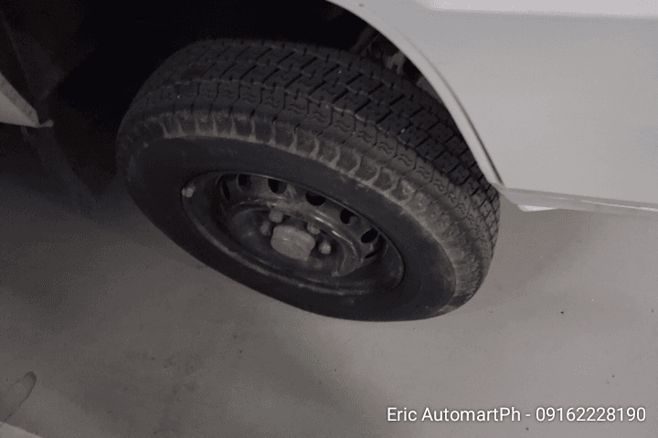 Car gallery image