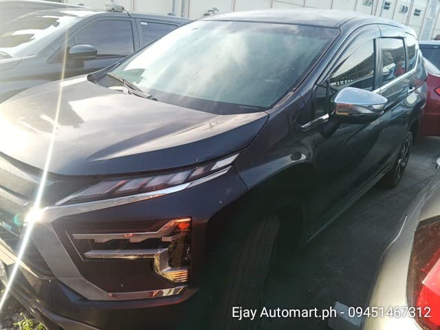 Car gallery image