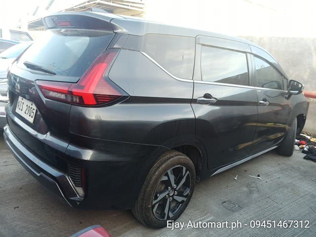 Car gallery image