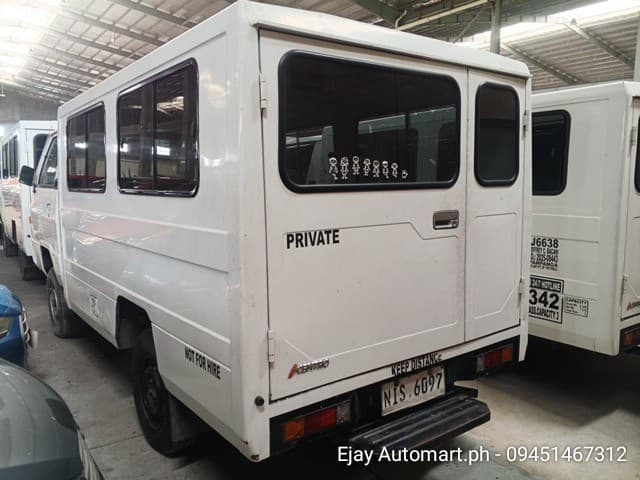 Car gallery image