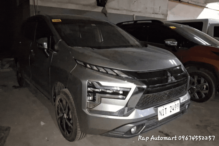 Car gallery image
