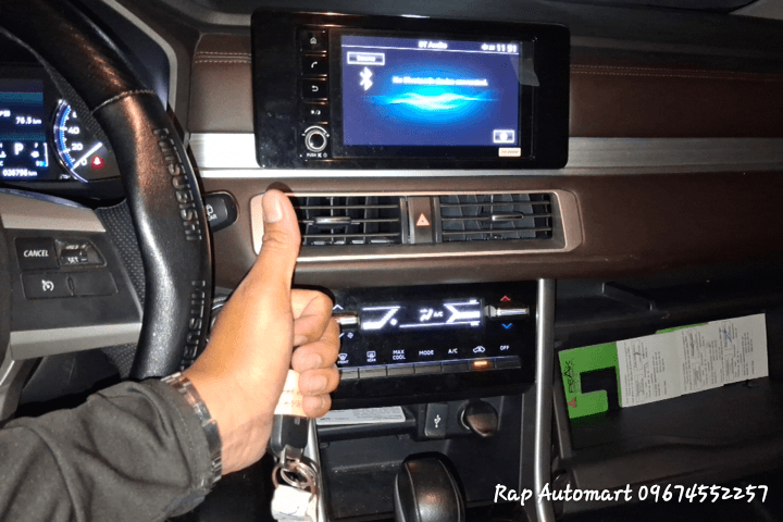Car gallery image