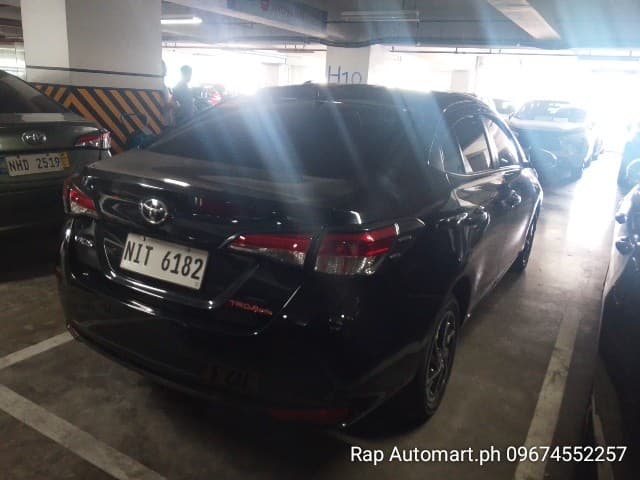 Car gallery image
