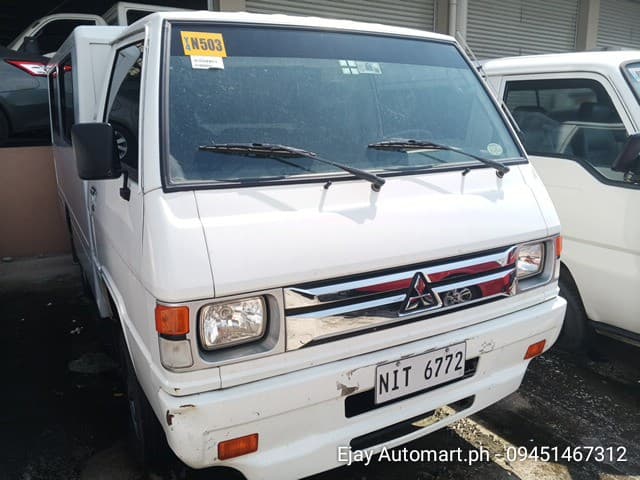 Car gallery image