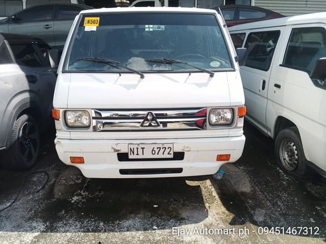 Car gallery image