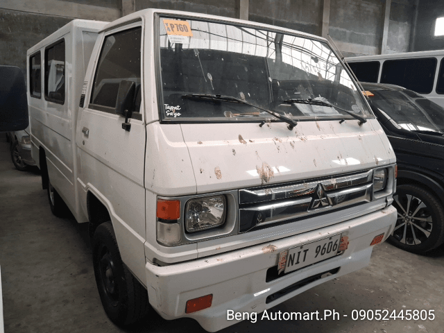 Car gallery image