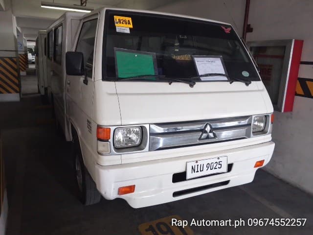Car gallery image