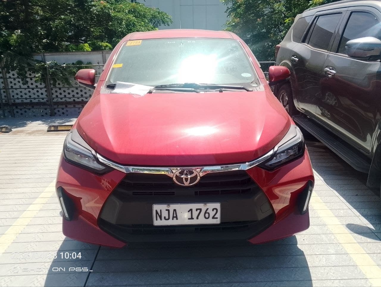 Car gallery image