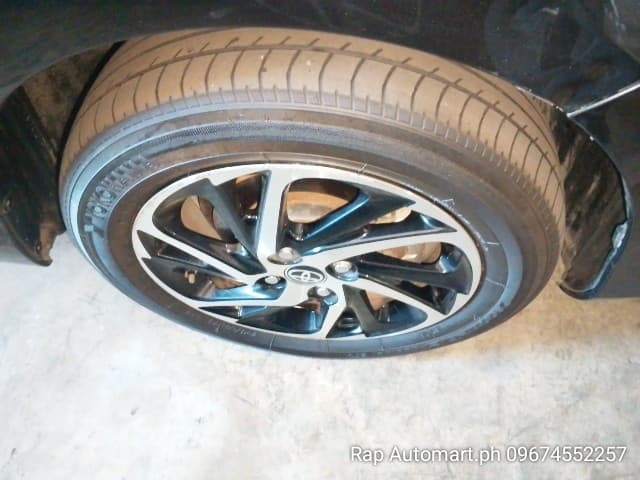 Car gallery image
