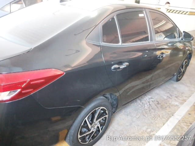 Car gallery image