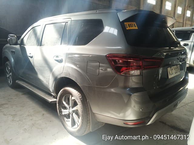 Car gallery image