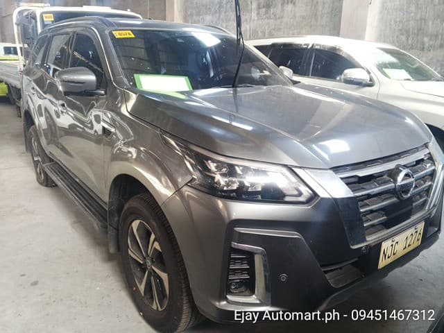 Car gallery image