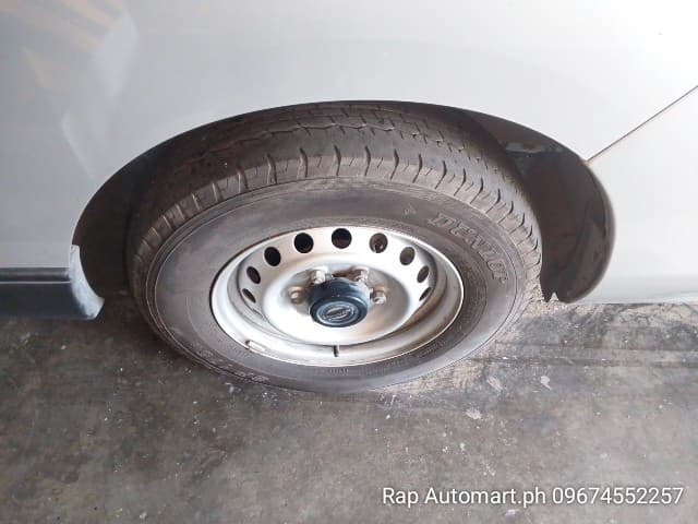 Car gallery image