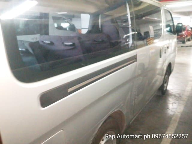 Car gallery image