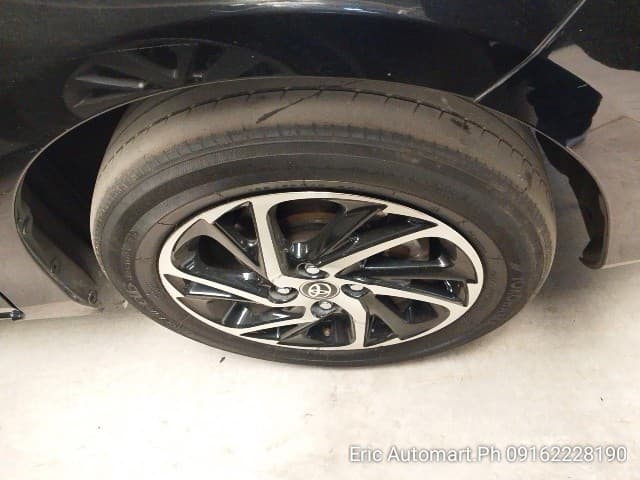 Car gallery image
