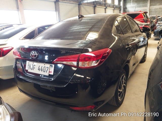Car gallery image