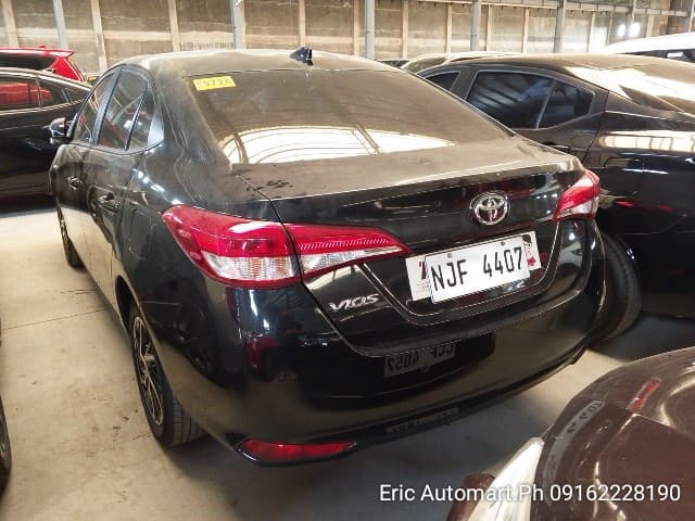 Car gallery image