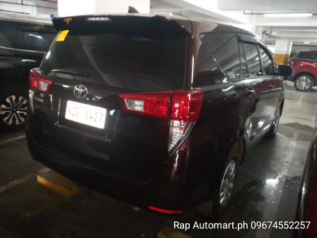 Car gallery image