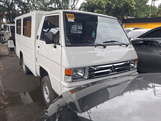 Car gallery image
