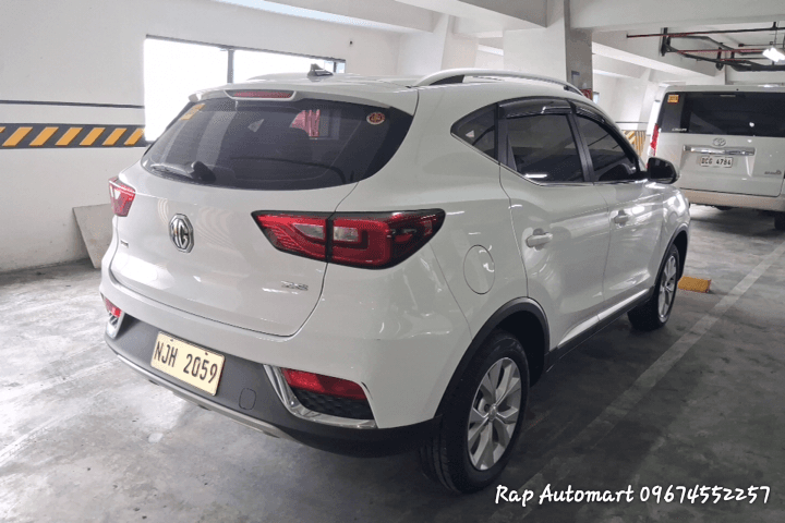 Car gallery image