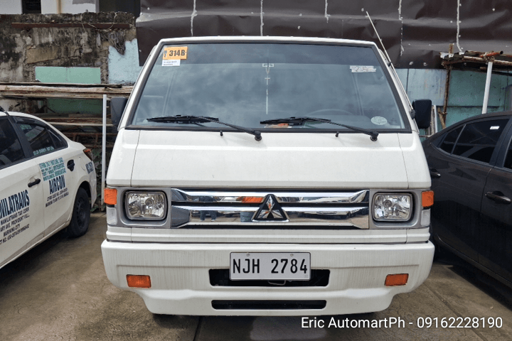 Car gallery image