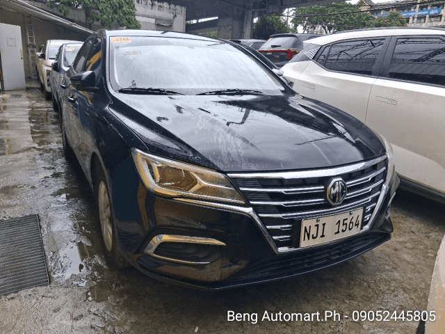 Car gallery image