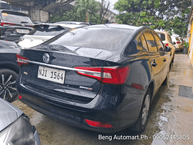 Car gallery image