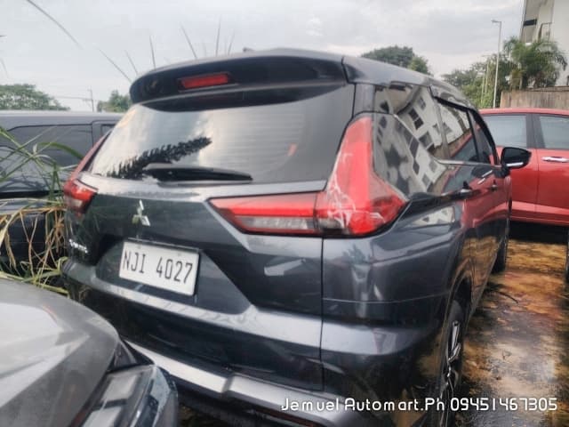 Car gallery image