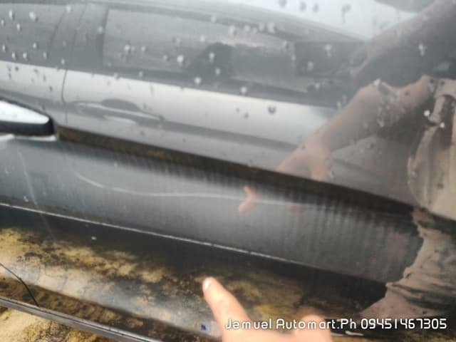 Car gallery image