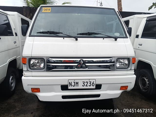 Car gallery image