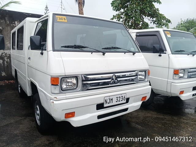 Car gallery image