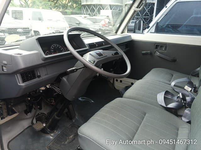Car gallery image