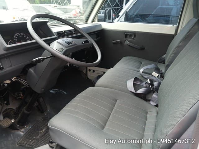 Car gallery image