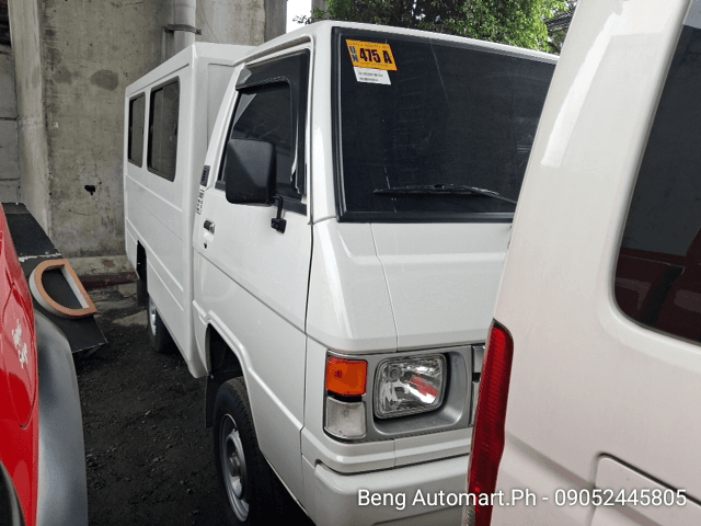Car gallery image