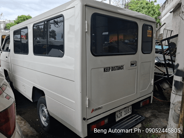 Car gallery image
