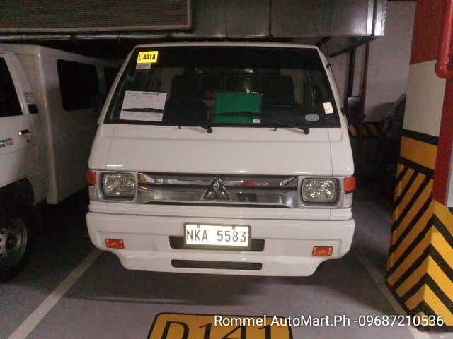 Car gallery image