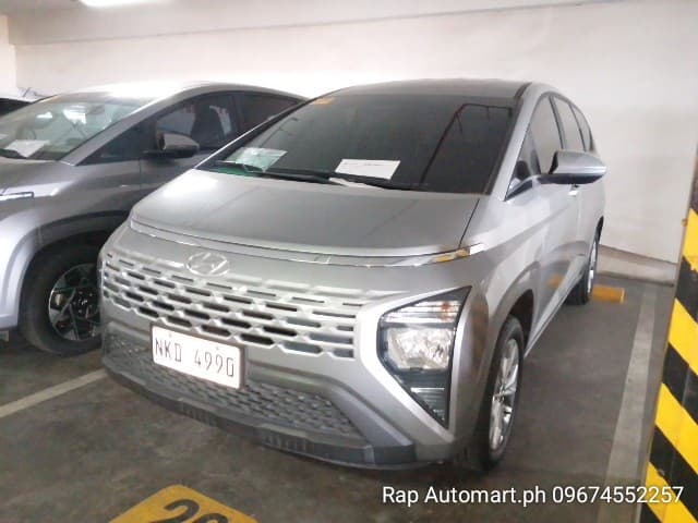 Car gallery image