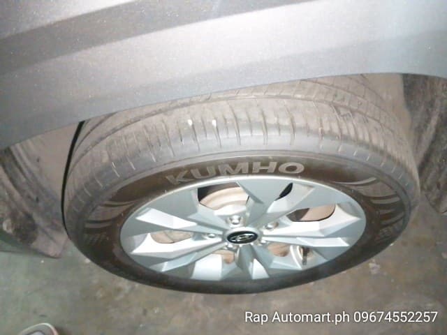 Car gallery image