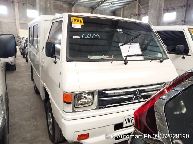 Car gallery image