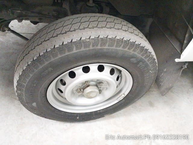 Car gallery image