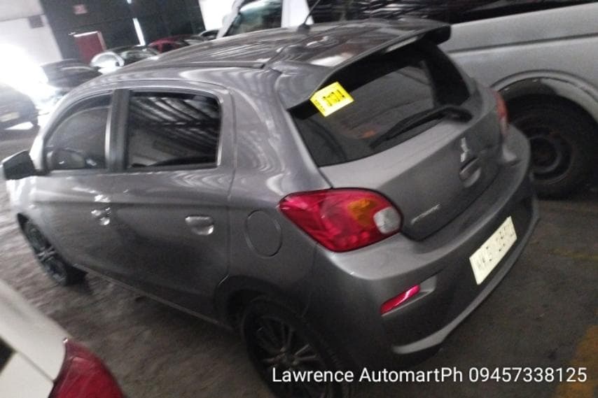 Car gallery image