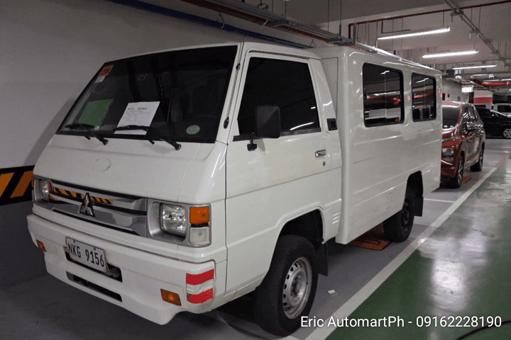 Car gallery image