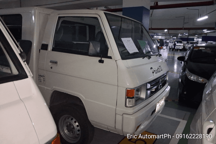 Car gallery image