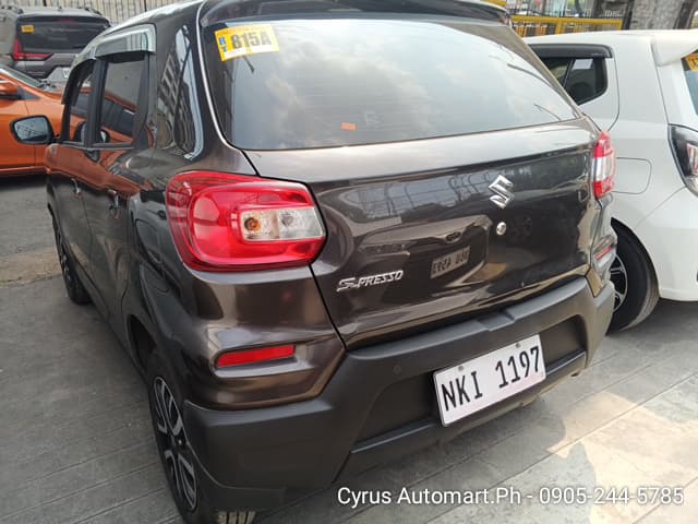Car gallery image