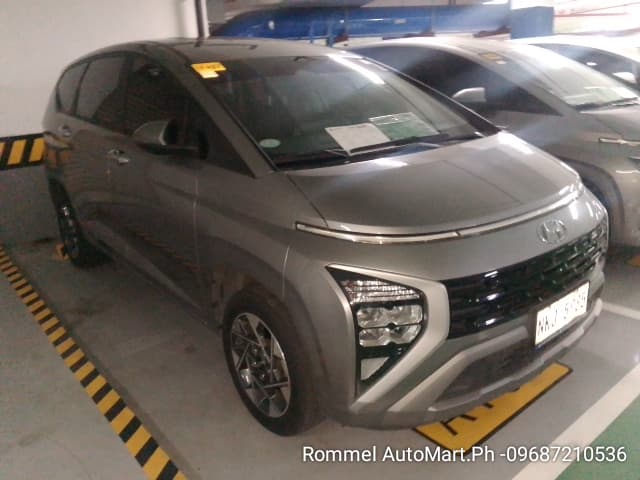 Car gallery image