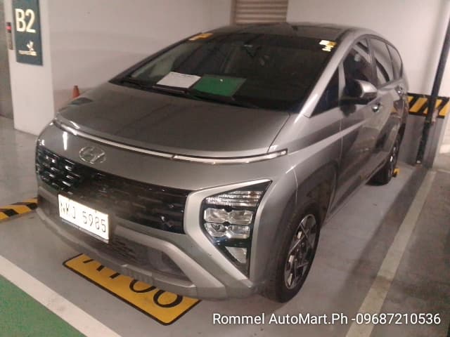 Car gallery image
