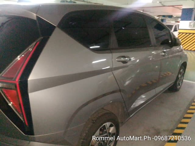 Car gallery image