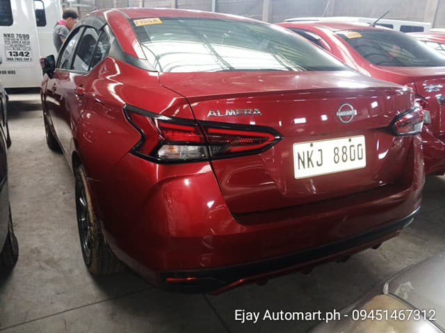 Car gallery image