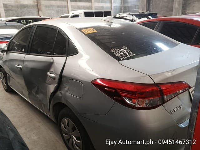 Car gallery image