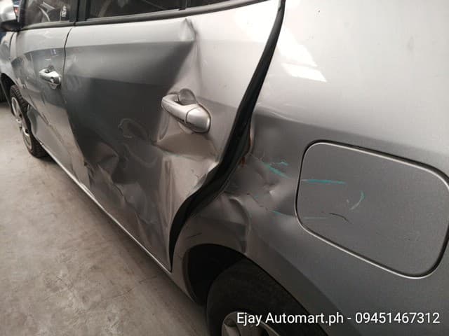 Car gallery image